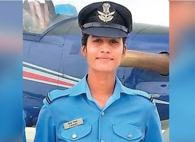 tea sellers daughter became pilot