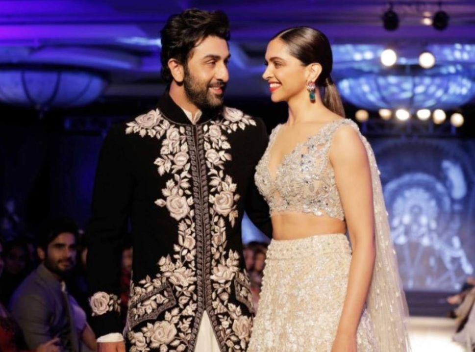 ranvir kapur deepika padukon ramp walk