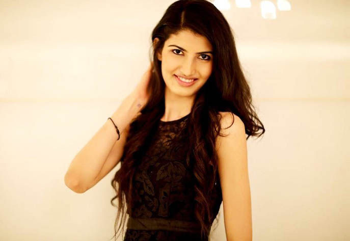 miss india finalist aishwarya sheoran selected IAS 93 rank