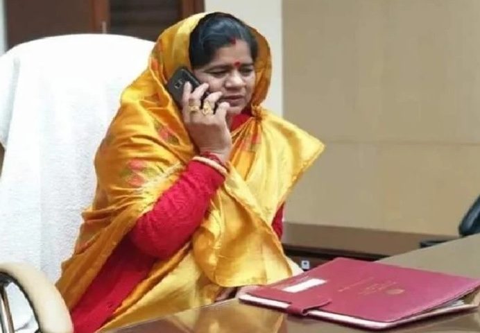 mp government transferred pwd officer who sent notice to ex minister imarati devi to vacate government residence